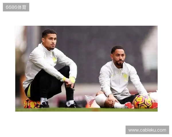 镜报：曼联无法通过付解约金签若昂-戈麦斯，球员梦想去利物浦